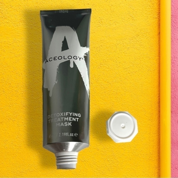 ACEOLOGY Detoxifying Treatment Mask MSRP $59 - Picture 6 of 10